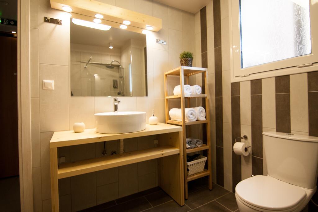 Dynasta Central Suites Athens Exterior photo